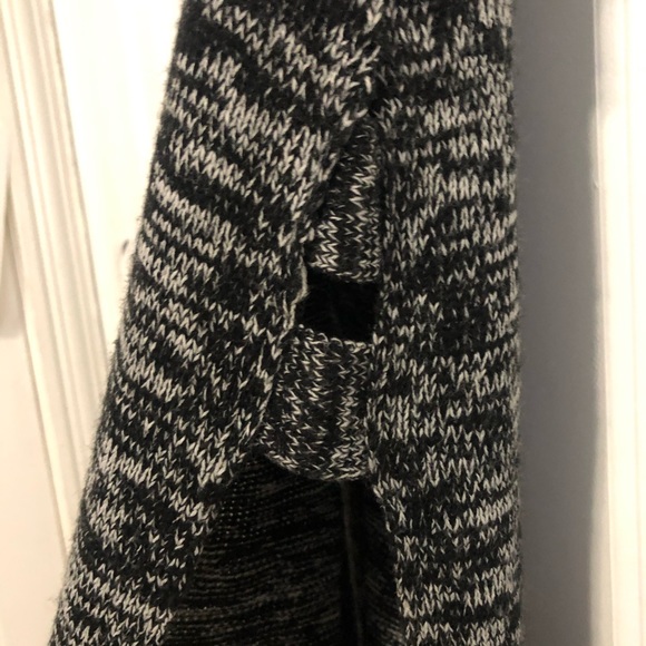 Material Girl Pulllover - Picture 7 of 9